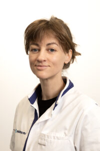 Martens, mw. drs. L.